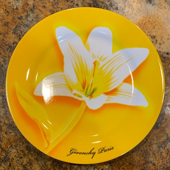 Givenchy Floral Set of 4 Dessert Plates - Picture 3 of 5
